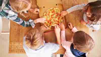 Four kids with ADHD learn how to make friends by sharing pizza